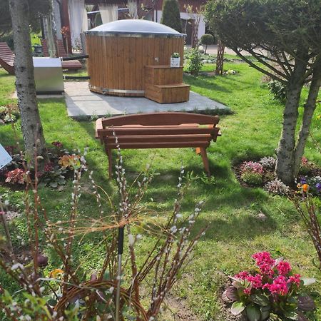 Ferienwohnung Liwa Garden Krzywa 11 Exterior foto